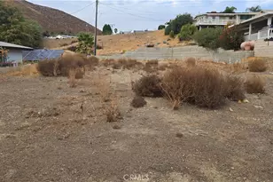 23436 Vista Way, Canyon Lake, CA 92587 - Photo 9