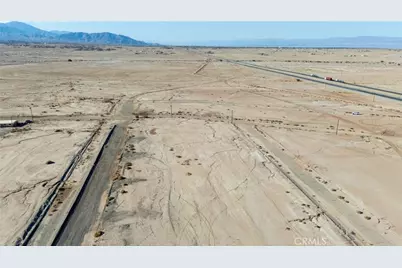 1735 Sky View Drive, Thermal, CA 92274 - Photo 9