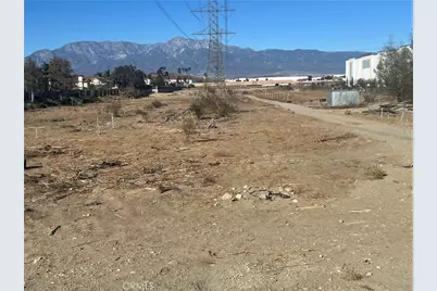 11130 E Riverside Drive, Ontario, CA 91761 - Photo 5