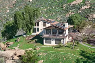 20682 Hill Top Dr, Riverside, CA 92507 - Photo 3