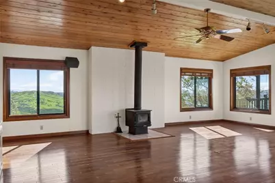 20682 Hill Top Drive, Riverside, CA 92507 - Photo 19