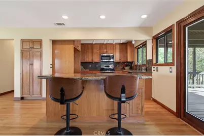 20682 Hill Top Drive, Riverside, CA 92507 - Photo 15