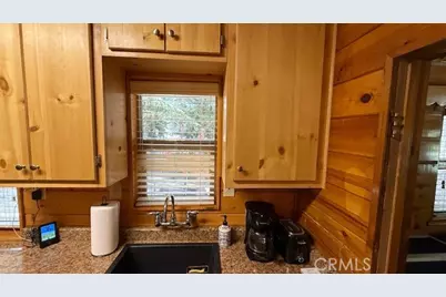 33855 Meadow Lane, Green Valley Lake, CA 92341 - Photo 23