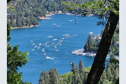 579 E Victoria Court, Lake Arrowhead, CA 92352 - Photo 3