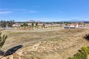 36335 Via Burgandy, Temecula, CA 92592 - Photo 3