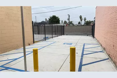 1233 N E Street, San Bernardino, CA 92405 - Photo 11