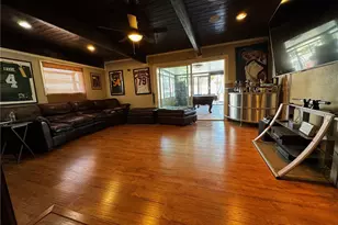 9410 S 4th Ave, Inglewood, CA 90305 - Photo 7