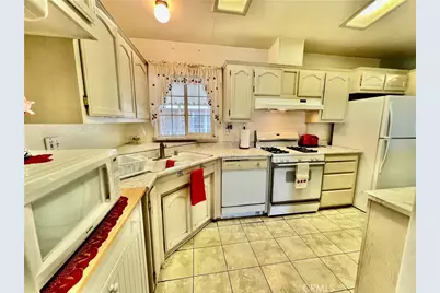 9391 California Avenue #97, Riverside, CA 92503 - Photo 9