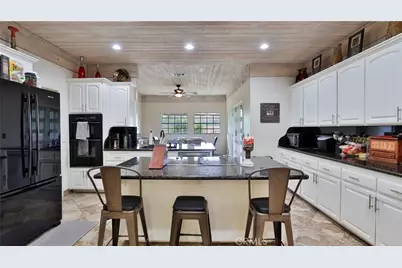 12698 La Solana Drive, Redlands, CA 92373 - Photo 13