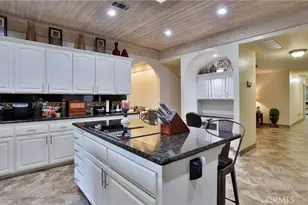 12698 La Solana Dr, Redlands, CA 92373 - Photo 15