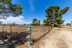 4280 Solano Rd, Phelan, CA 92371 - Photo 63