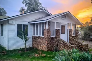 10560 Robinson Ave, Riverside, CA 92505 - Photo 11