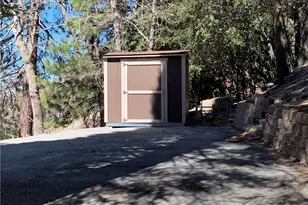 33010 Juniper Ln, Green Valley Lake, CA 92341 - Photo 7