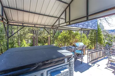 27491 Oakwood Drive, Lake Arrowhead, CA 92352 - Photo 39