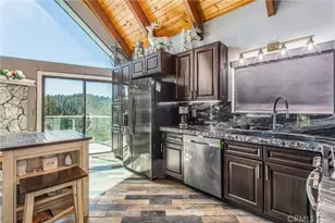 27491 Oakwood Dr, Lake Arrowhead, CA 92352 - Photo 17