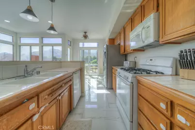 10917 Breezy Meadow Drive, Moreno Valley, CA 92557 - Photo 11