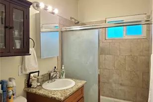 1346 W Century Blvd, Los Angeles, CA 90044 - Photo 17