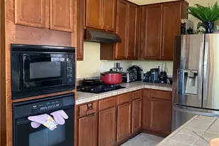 14064 Gold St, Hesperia, CA 92344 - Photo 9