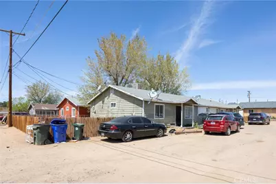 12023 Chamberlaine Way, Adelanto, CA 92301 - Photo 11