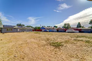 17152 Schollview Ave, Palmdale, CA 93591 - Photo 21