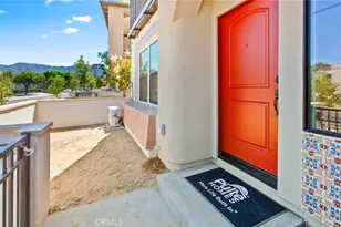139 Bridle Dr, Burbank, CA 91506 - Photo 5