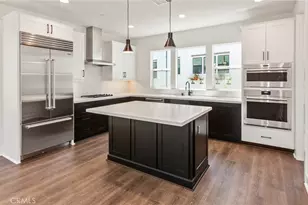 139 Bridle Dr, Burbank, CA 91506 - Photo 17