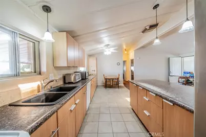 9847 Sonora Road, Phelan, CA 92371 - Photo 11