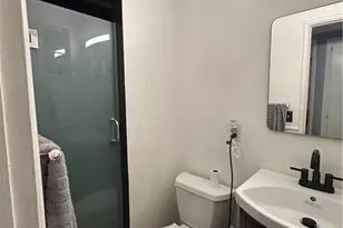 907 E Ghent St, Azusa, CA 91702 - Photo 13