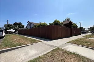 1500 W 52nd, Los Angeles, CA 90062 - Photo 3