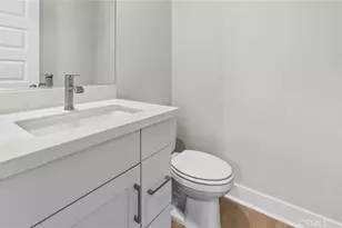 149 Bridle Dr, Burbank, CA 91506 - Photo 23