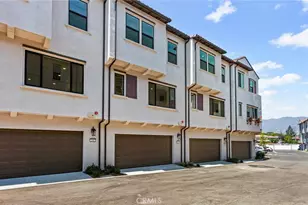 149 Bridle Dr, Burbank, CA 91506 - Photo 33