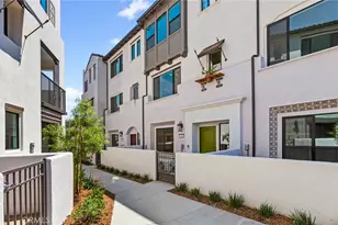 149 Bridle Dr, Burbank, CA 91506 - Photo 1