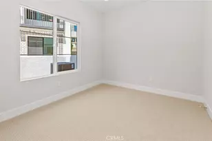 149 Bridle Dr, Burbank, CA 91506 - Photo 7