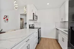 3142 Midway Dr, San Diego, CA 92110 - Photo 11