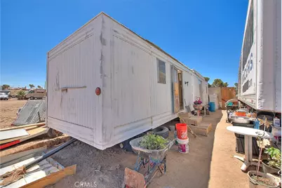 11525 Cactus Road, Phelan, CA 92371 - Photo 7