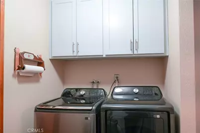 32801 Encina Dr, Running Springs, CA 92382 - Photo 9