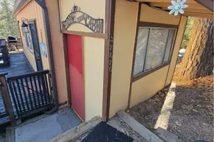 32826 Truman Ln, Running Springs, CA 92382 - Photo 7