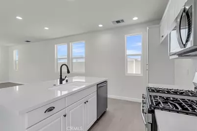 7408 Desert Sky Drive, Yucca Valley, CA 92284 - Photo 5