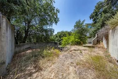 3577 Shaw Ranch Road, Pasadena, CA 91107 - Photo 19