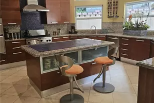 3946 Knobhill Dr, Sherman Oaks, CA 91423 - Photo 15