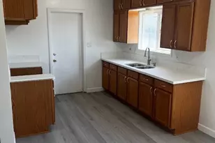 8744 Tammy Ln, Jurupa Valley, CA 92509 - Photo 7