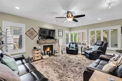 11322 Breithorn Court, Riverside, CA 92503 - Photo 13