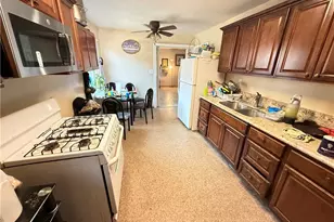 210 S Howard St, Corona, CA 92879 - Photo 5