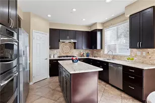 5381 Campania Way, Fontana, CA 92336 - Photo 19