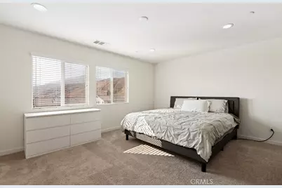 8004 Sorrento Way, Highland, CA 92346 - Photo 13