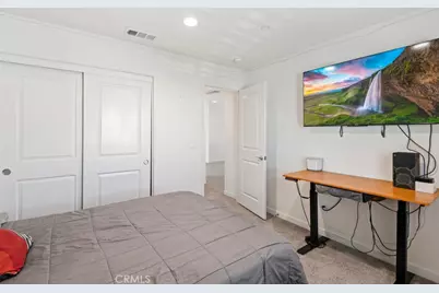 8004 Sorrento Way, Highland, CA 92346 - Photo 17