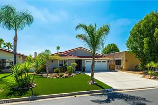 30208 Lands End Pl, Canyon Lake, CA 92587 - Photo 9