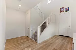 20911 Jennings Wy, Newhall, CA 91321 - Photo 7