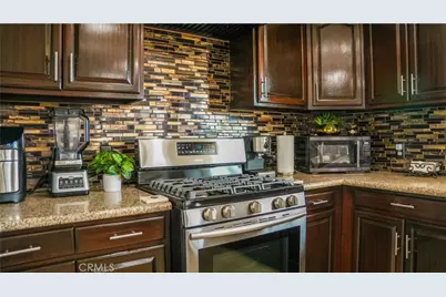 19261 Centennial Street, Hesperia, CA 92345 - Photo 9