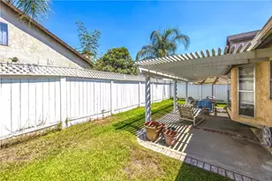 11820 Rustic Pl, Fontana, CA 92337 - Photo 27